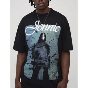 Jennie Ruby Black Tee